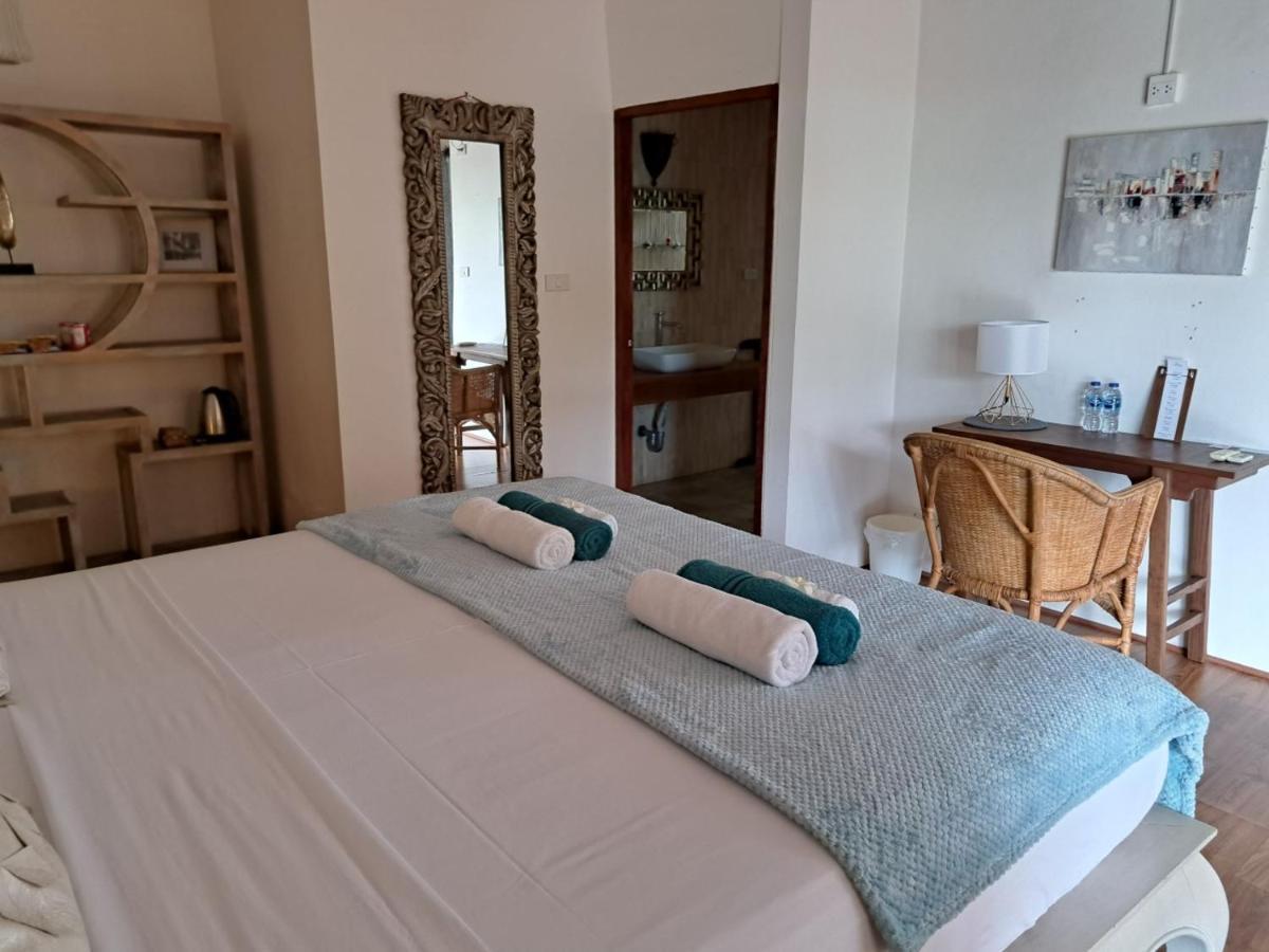Laura Guest House-Adult Only- Hua Thanon  ภายนอก รูปภาพ