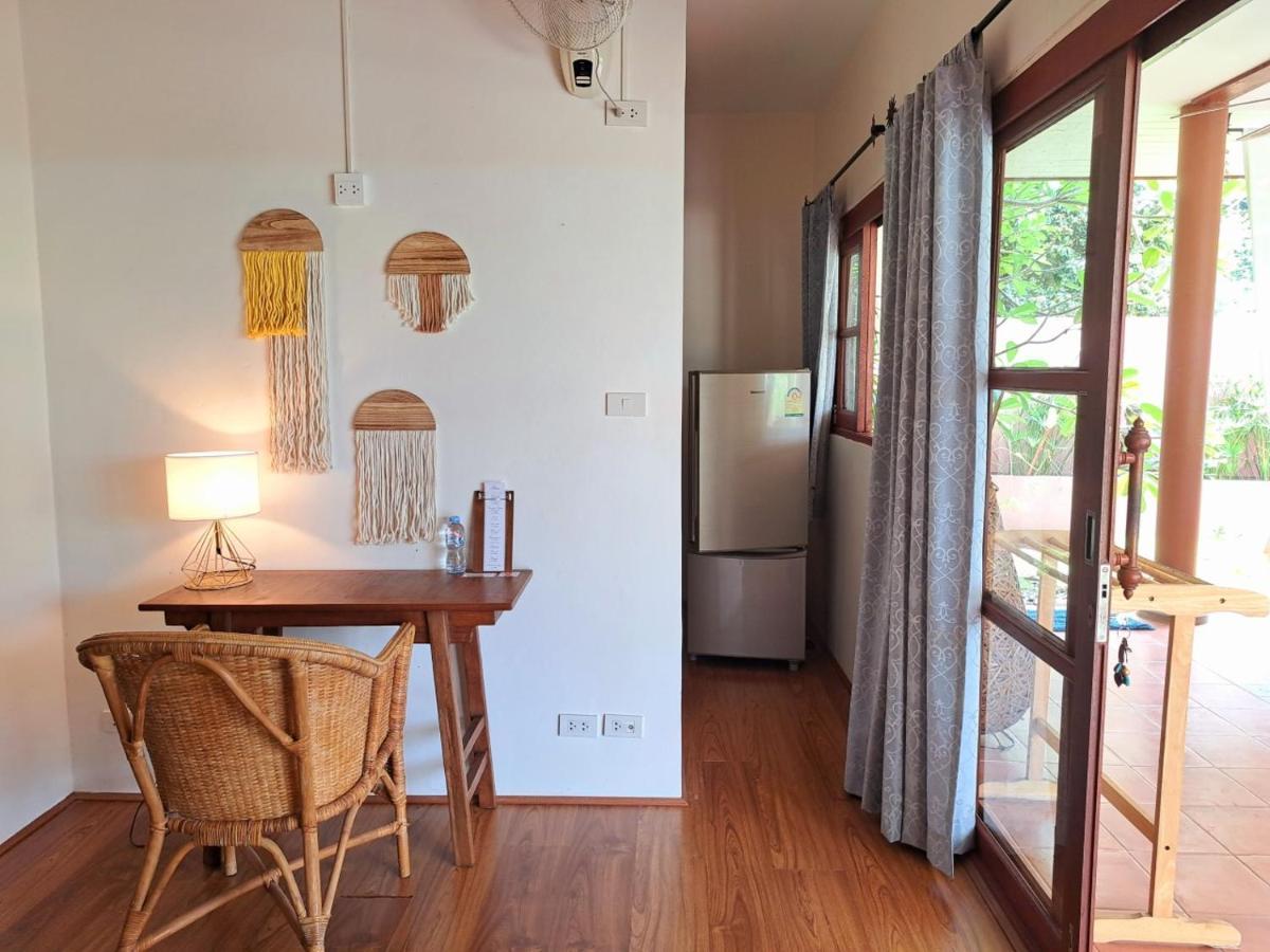Laura Guest House-Adult Only- Hua Thanon  ภายนอก รูปภาพ