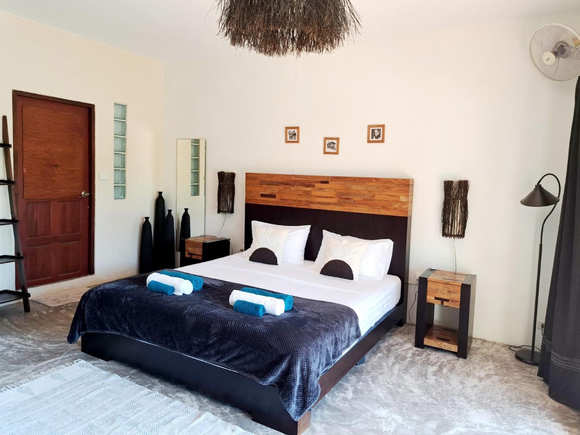 Laura Guest House-Adult Only- Hua Thanon  ภายนอก รูปภาพ